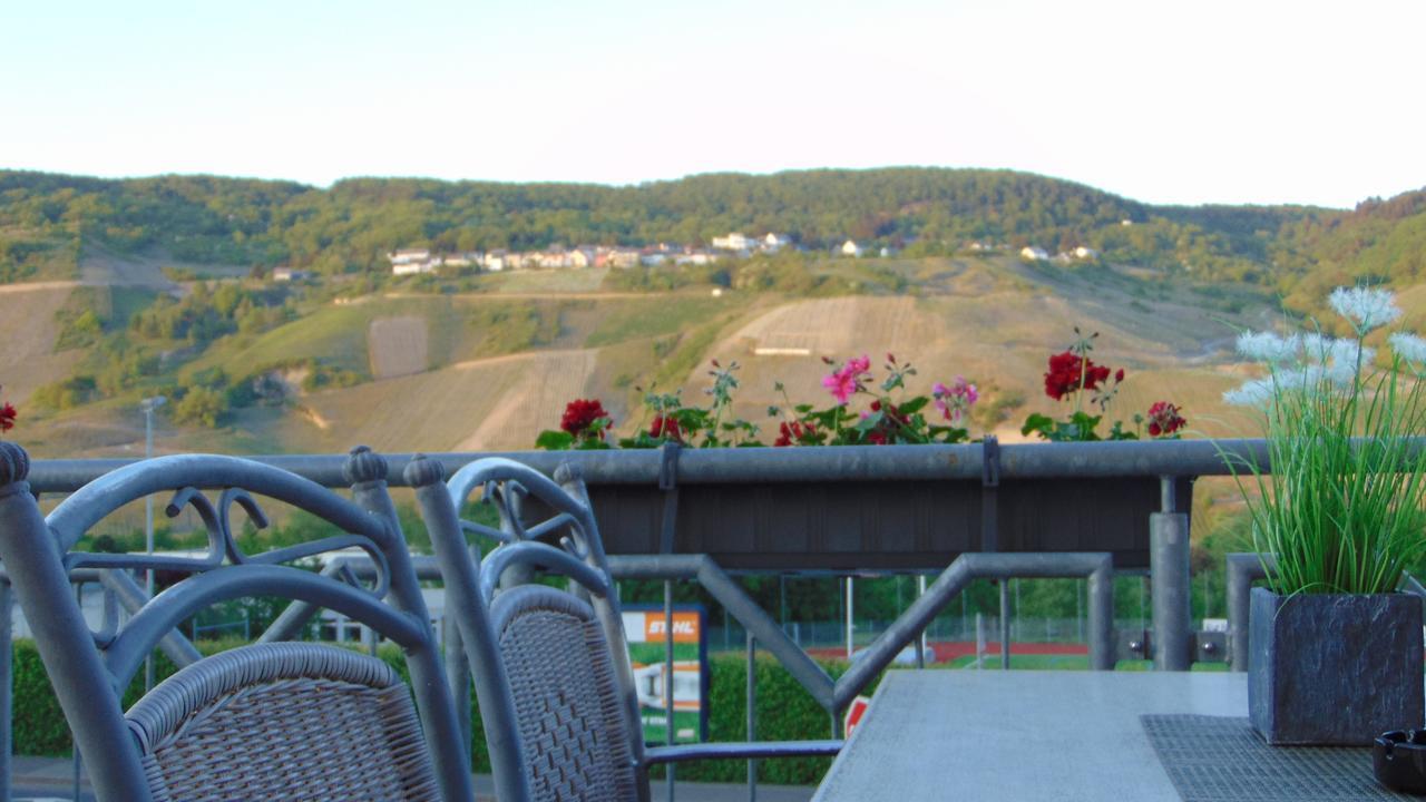 Christiana'S Wein & Art Hotel Бернкастель-Кюс Экстерьер фото
