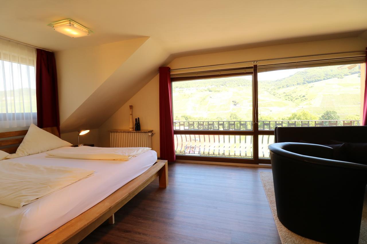 Christiana'S Wein & Art Hotel Бернкастель-Кюс Экстерьер фото
